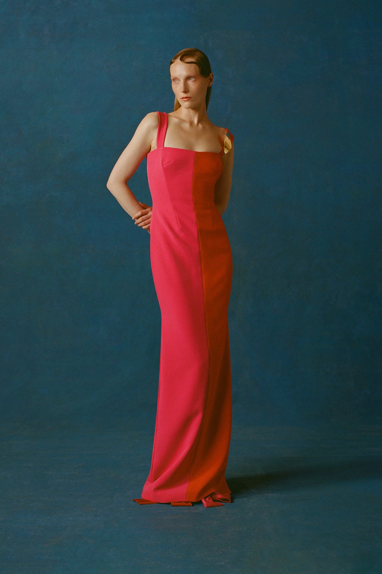 KHROMA GOWN