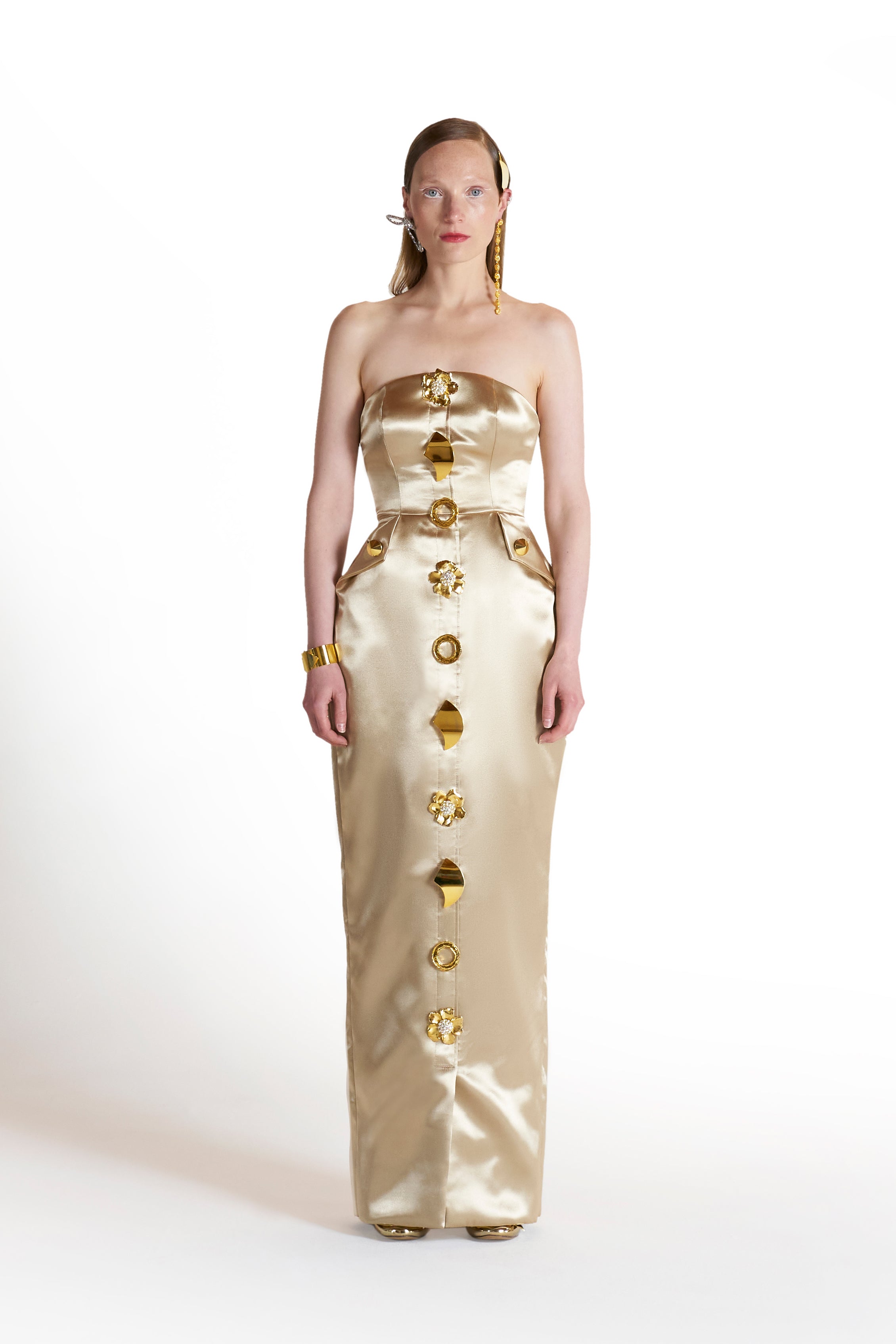 QUANTA GOWN