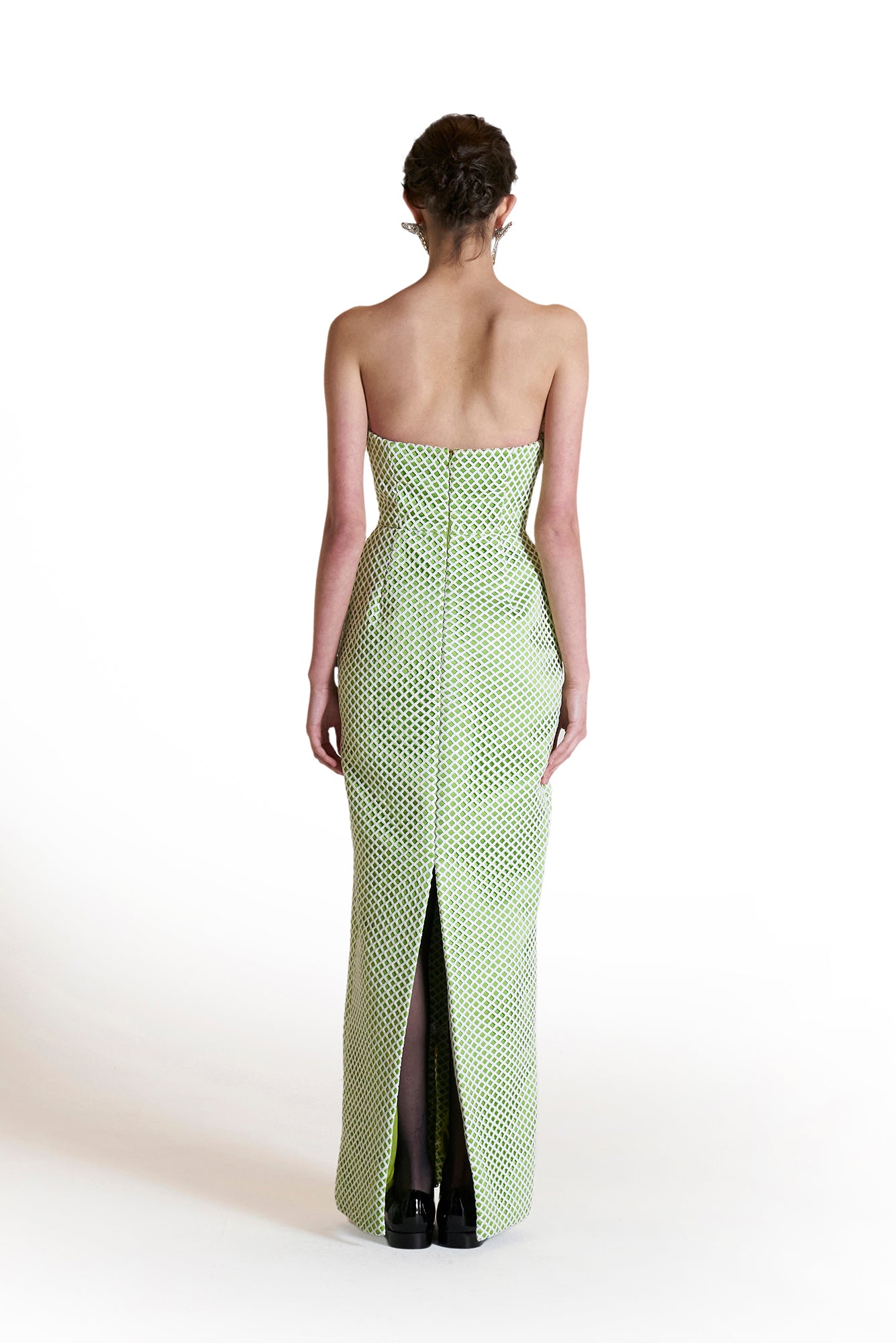QUANTA GOWN